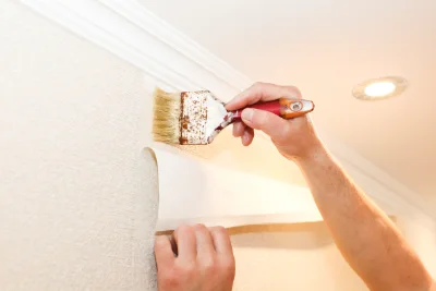 Pose de papier peint à Puymiclan — revêtements muraux et toiles de verre